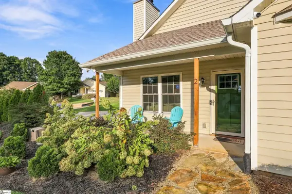 2 Pecan Grove Court, Travelers Rest, SC 29690