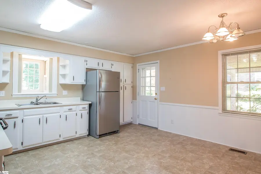 631 Pine Hill Drive, Boiling Springs, SC 29316 - #2