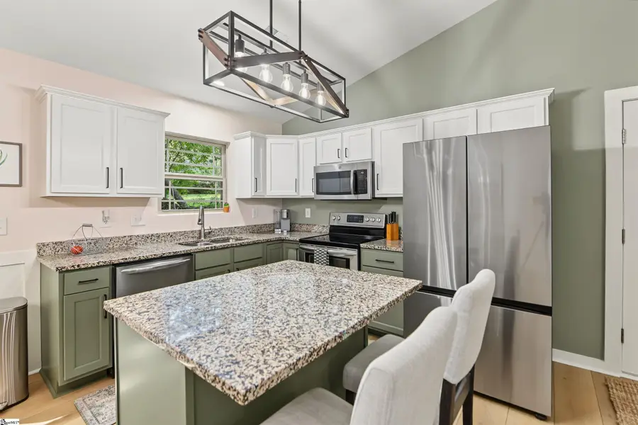 118 Forrest Drive, Fountain Inn, SC 29644 - #2