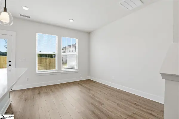512 Round Rock Way, Fountain Inn, SC 29644