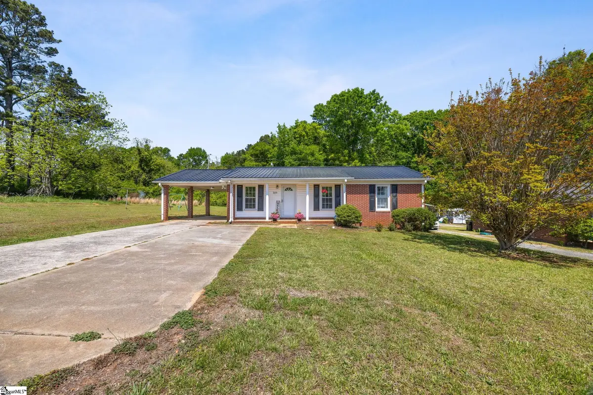 309 E Hampton Avenue, Honea Path, SC 29654 - #1