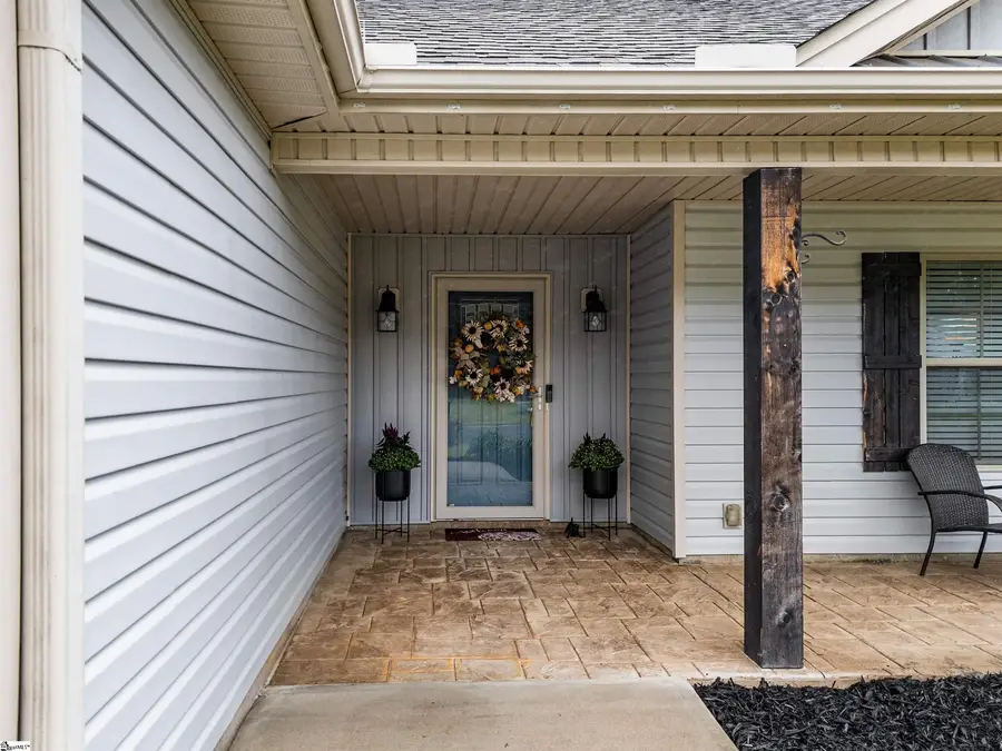 136 Manor House Lane, Chesnee, SC 29323 - #2