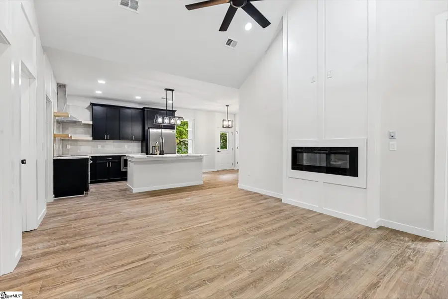 118 Harlem Street, Easley, SC 29640 - #2