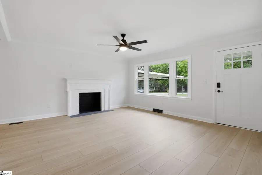 211 Elaine Avenue, Taylors, SC 29687 - #2