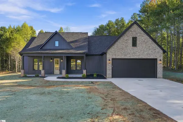 8620 Parris Bridge Road, Chesnee, SC 29323