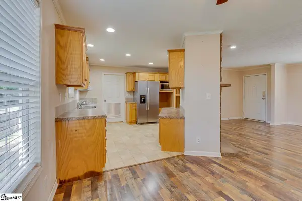 208 Black Road, Woodruff,  29388