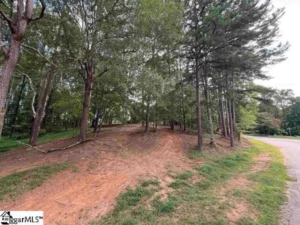 276 Saranac Drive, Spartanburg, SC 29307