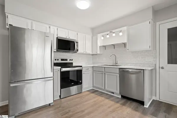107 Lexington Court, Simpsonville, SC 29681