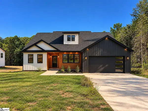 488 Skyline Drive, Campobello, SC 29322