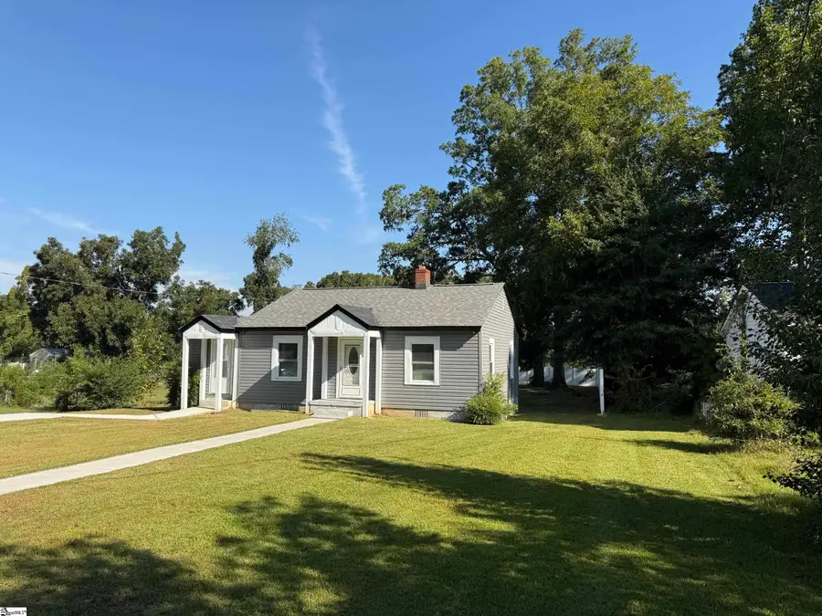 809 E Ferguson Street, Clinton, SC 29325 - #3