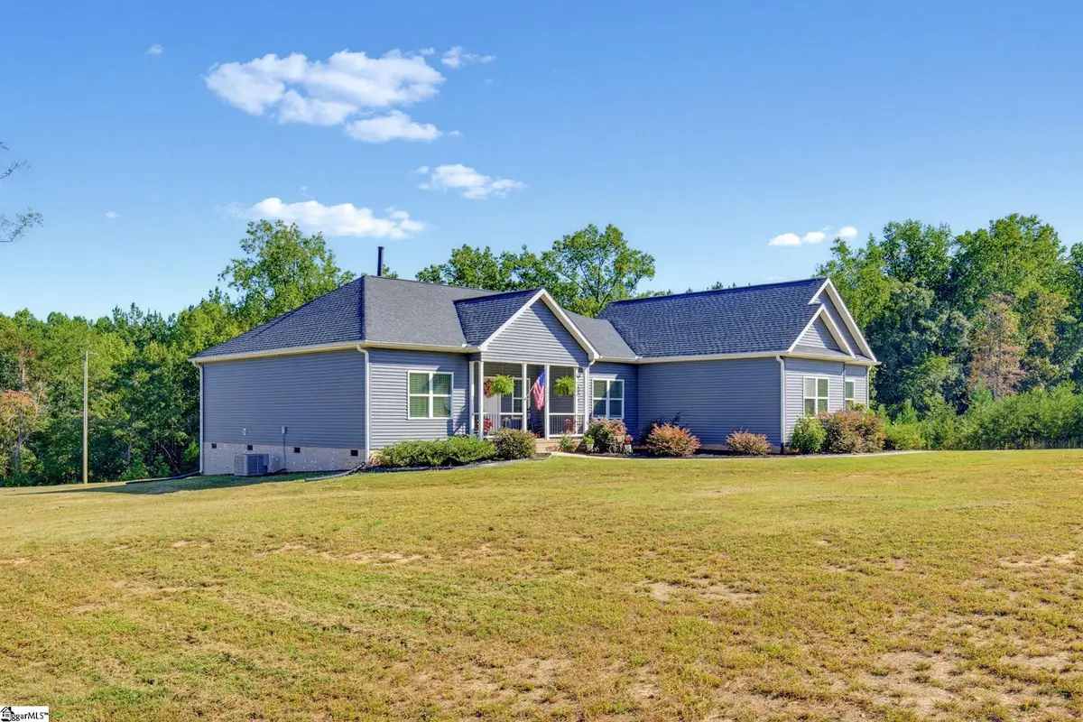 1054 Westminster Highway, Westminster, SC 29693 - #1
