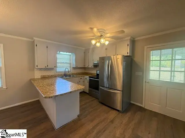 8 Henry Avenue, Honea Path, SC 29654 - #3