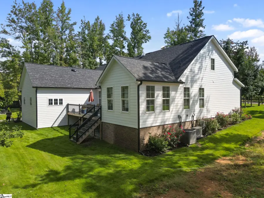 1011 Center Road, Taylors, SC 29687 - #3