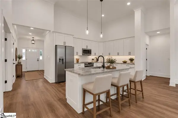 103 Bunker Lane, Westminster, SC 29693