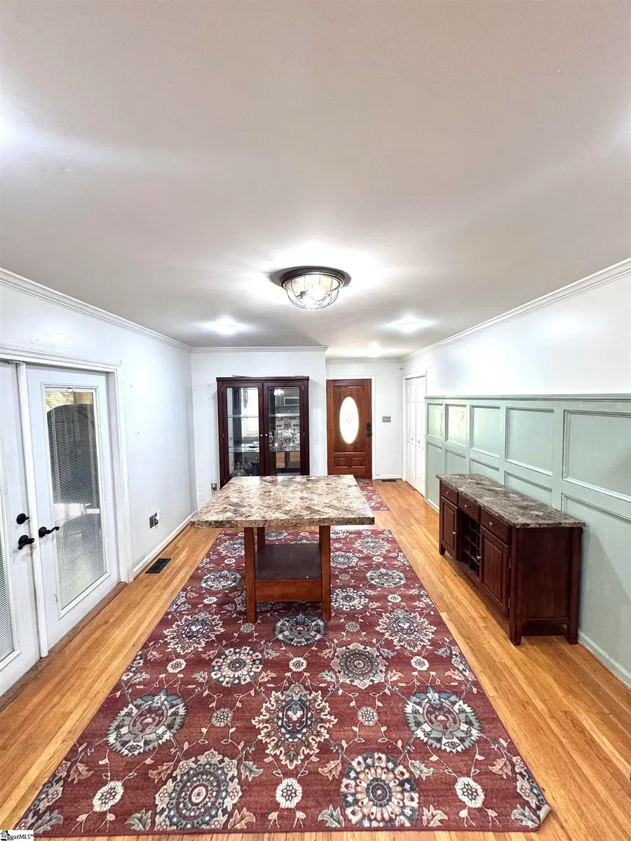 515 Parkview Drive, Laurens, SC 29360 - #3