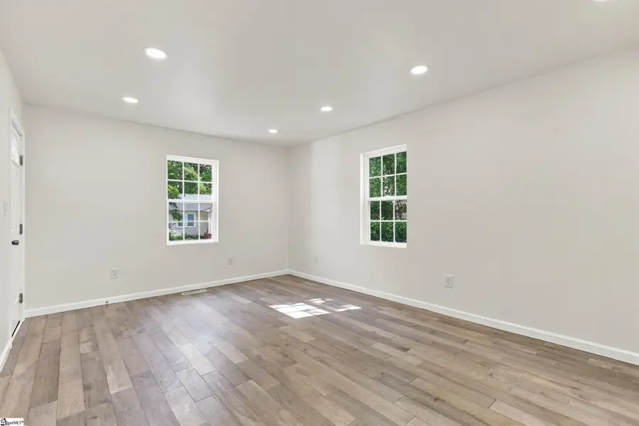 140 Simpson Avenue, Woodruff, SC 29388 - #2