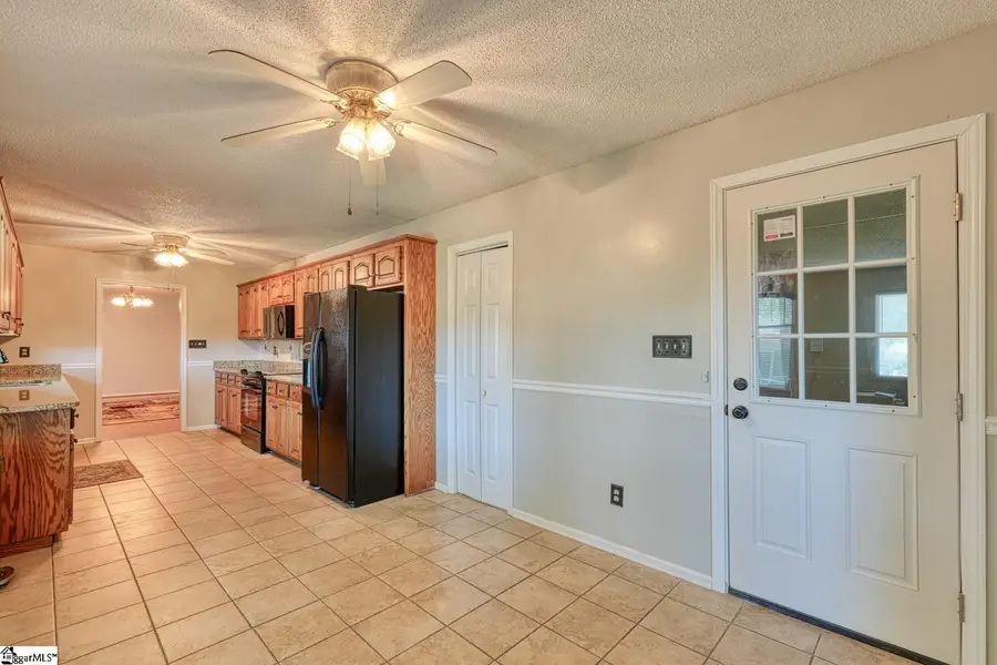 404 Cresthaven Drive, Boiling Springs, SC 29316 - #2