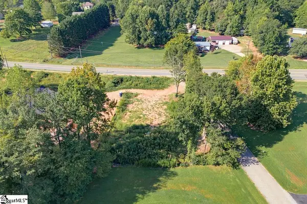 304 Shoreham Lane, Inman, SC 29349