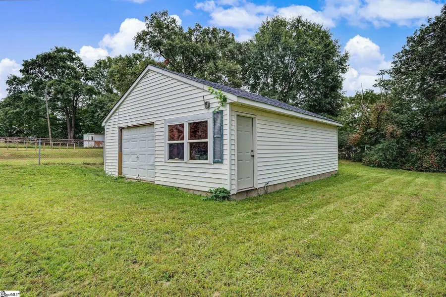 108 Gary Avenue, Simpsonville, SC 29681 - #2