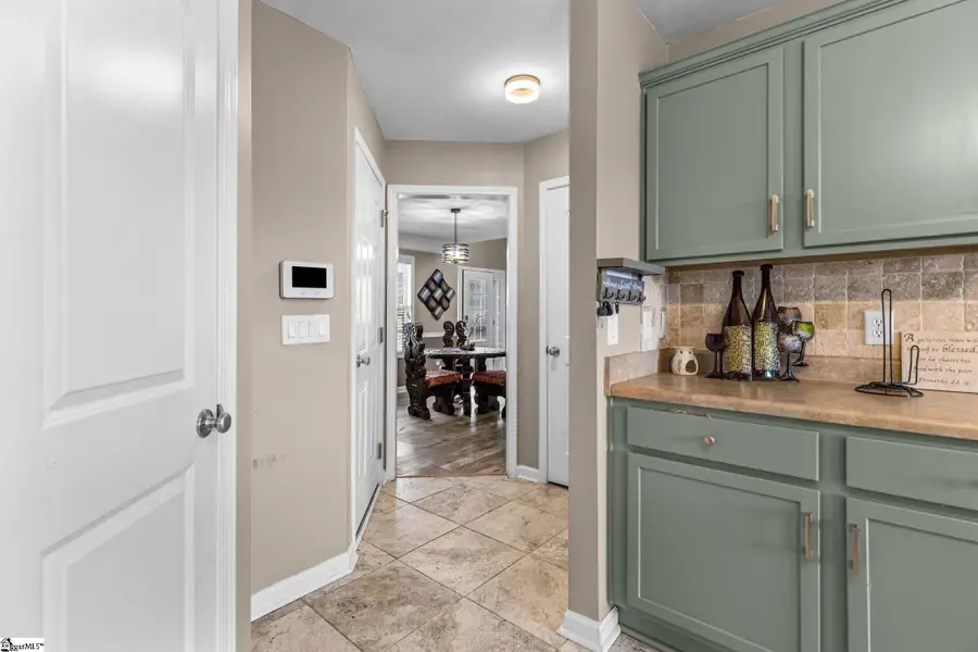 105 Ashington Drive, Simpsonville, SC 29680 - #2