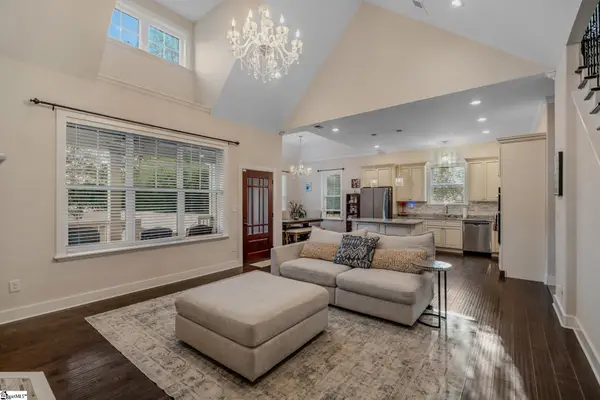 101 S Valley Lane, Greenville, SC 29611