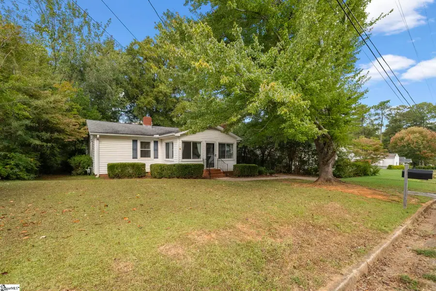 306 Owings Street, Laurens, SC 29360 - #3
