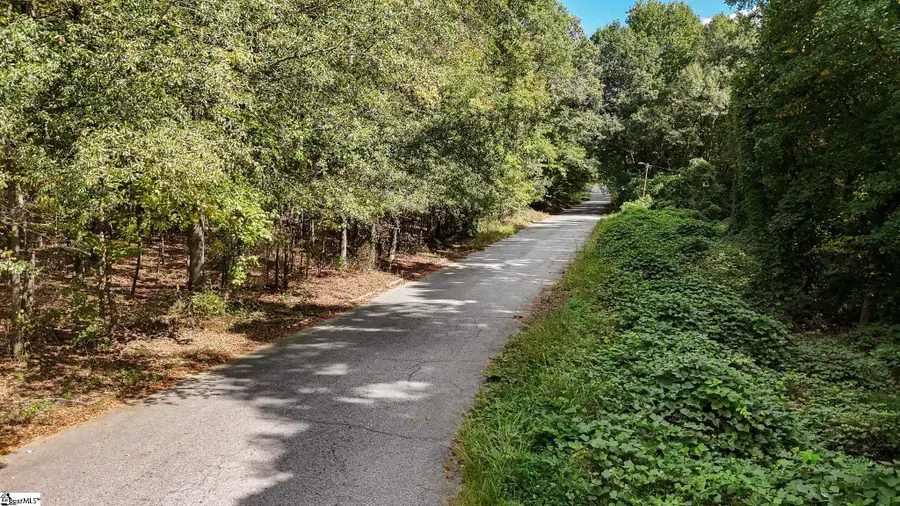 100 Hollywood Drive, Fountain Inn, SC 29644 - #2