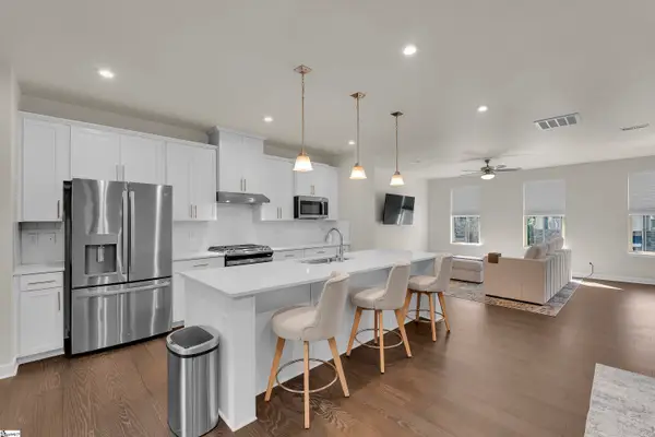28 Questover Drive, Greenville, SC 29607