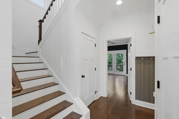 29 Greenridge Drive, Greenville, SC 29607