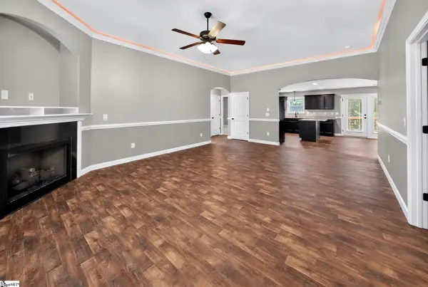 436 Shoreline Boulevard, Boiling Springs, SC 29316