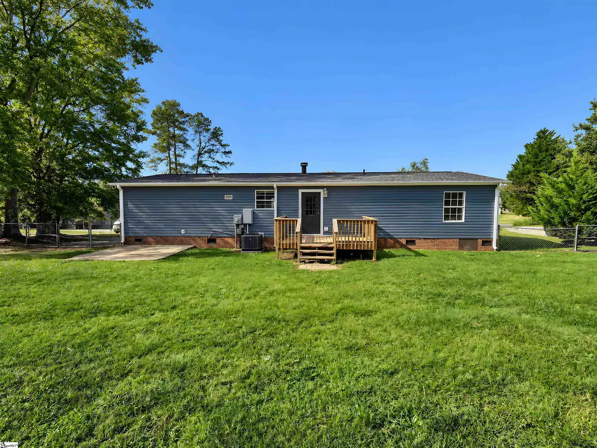 2015 Ballenger Road, Wellford, SC 29385 - #1