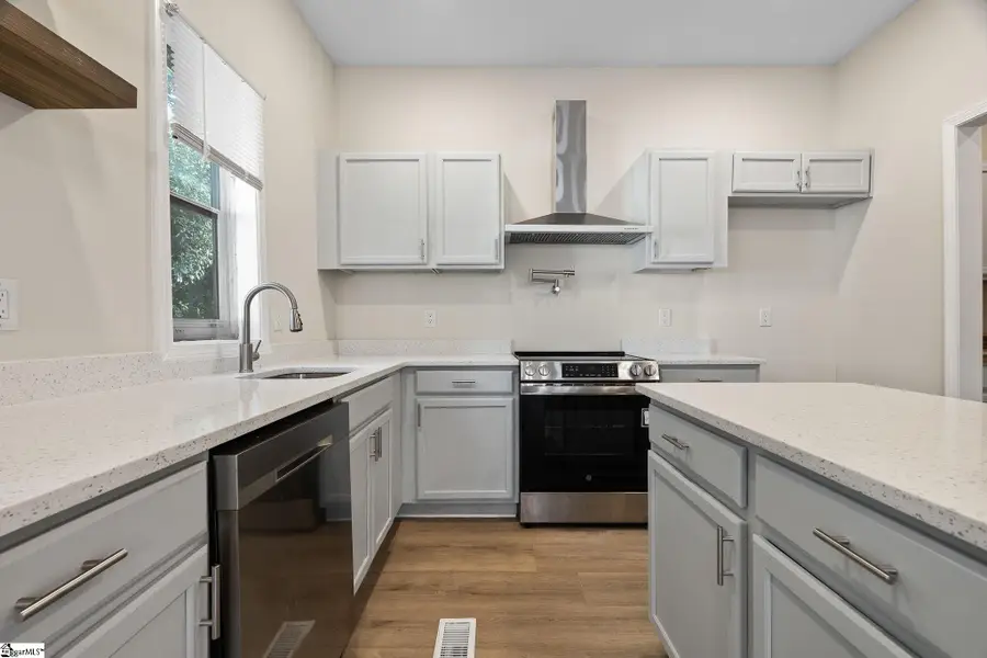 110 Ninth Street, Greenville, SC 29611 - #2