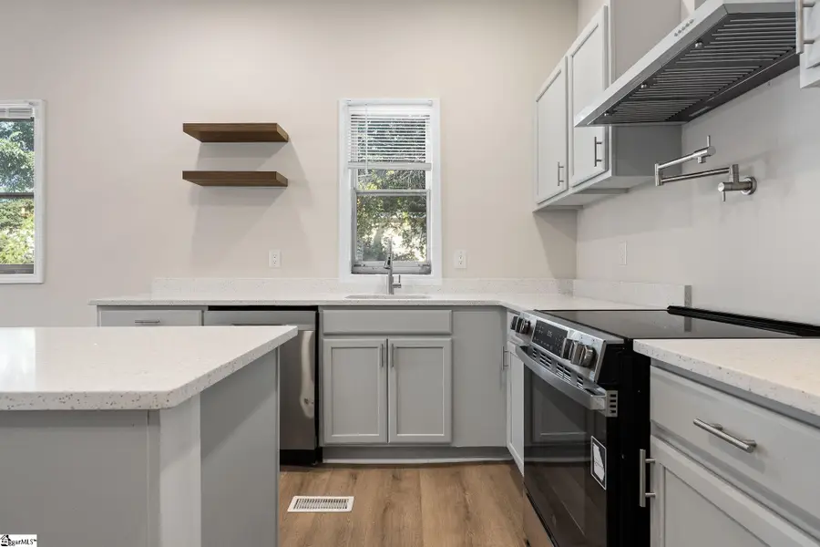 110 Ninth Street, Greenville, SC 29611 - #3