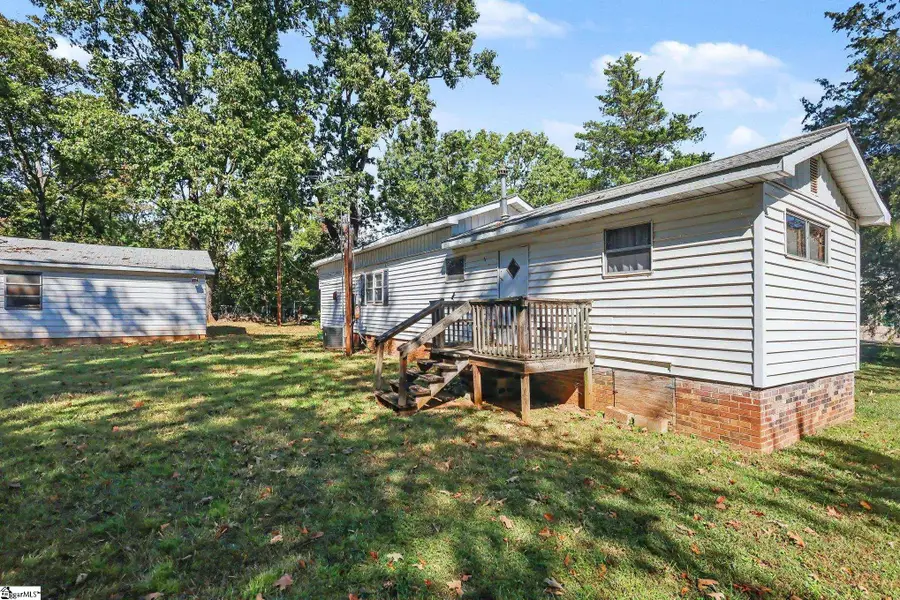 660 Neighborhood Road, Wellford, SC 29385 - #3