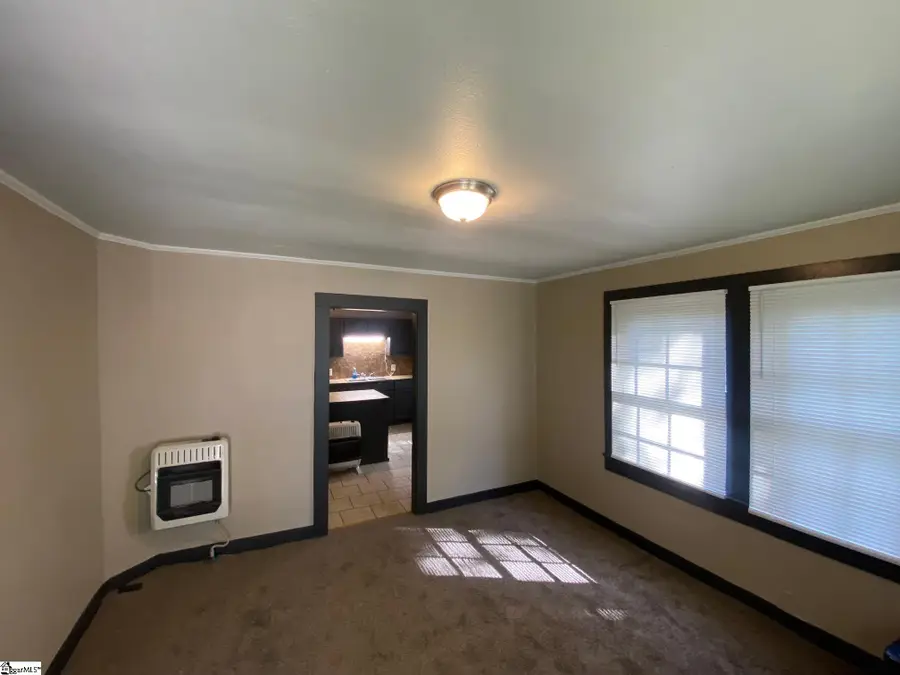 130 Williams Street, Laurens, SC 29360 - #2