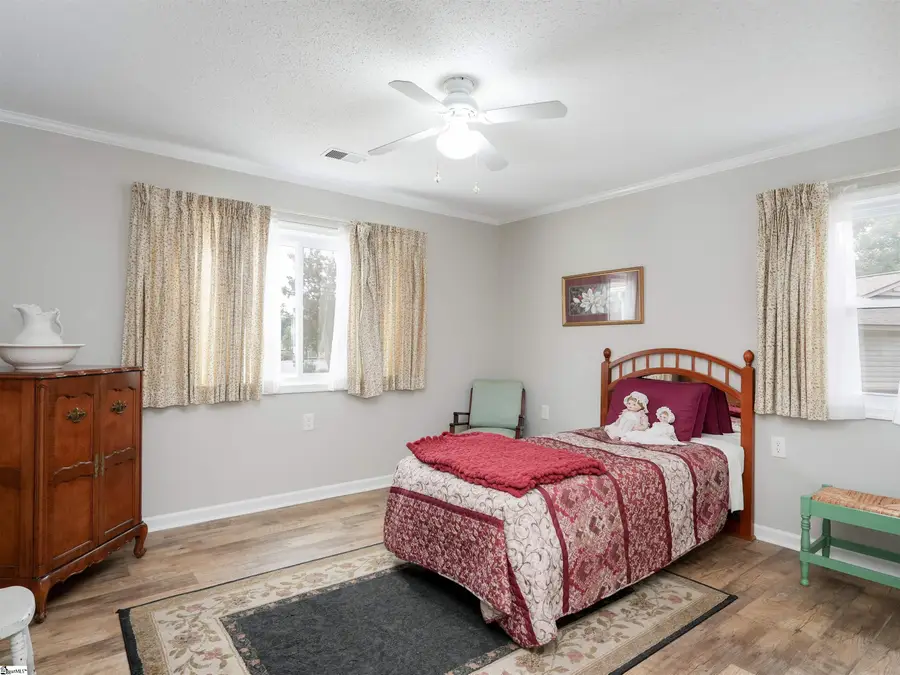 416 Lakeside Circle, Greenville, SC 29615 - #2