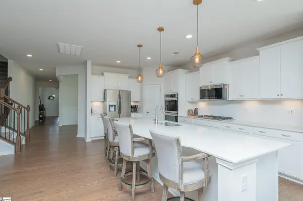 231 Double Crest Drive, Taylors, SC 29687