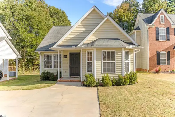 519 S Brown Beaver Court, Moore, SC 29369