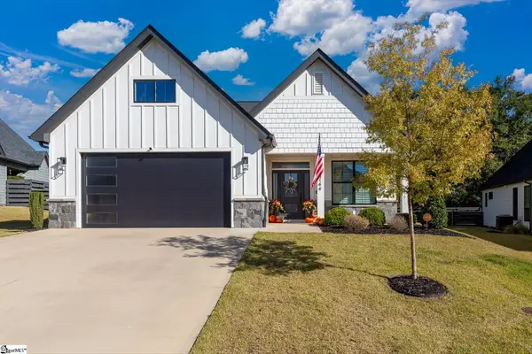 144 Winding Rock Road, Simpsonville, SC 29680
