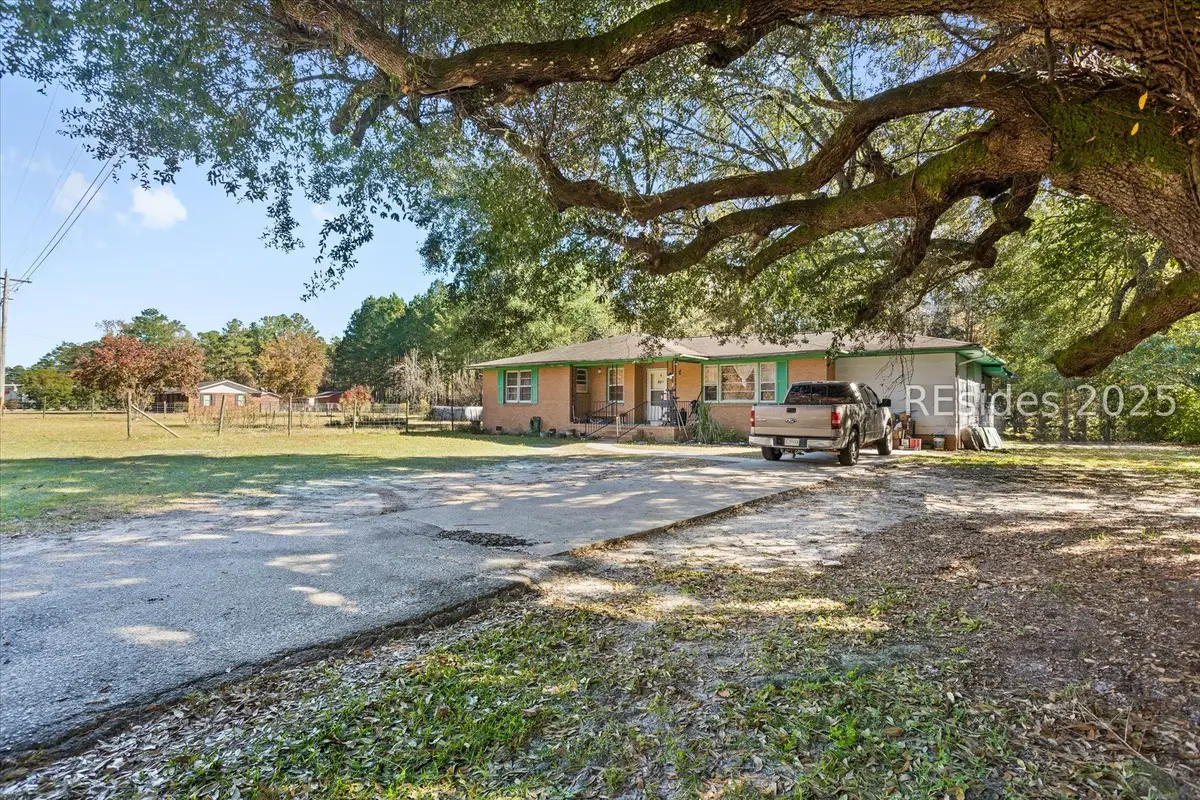 105 Furman Nixville Parkway, Estill, SC 29918 - Image #1