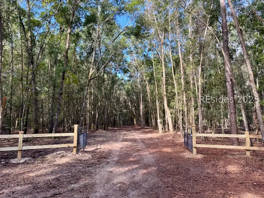 000 Lowcountry Drive, Ridgeland, SC 29936 - Image #3