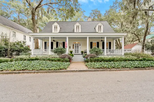 8 Waterside Drive, Beaufort, SC 29907