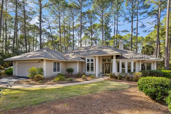 2 Hummingbird Court, Hilton Head Island, SC 29926