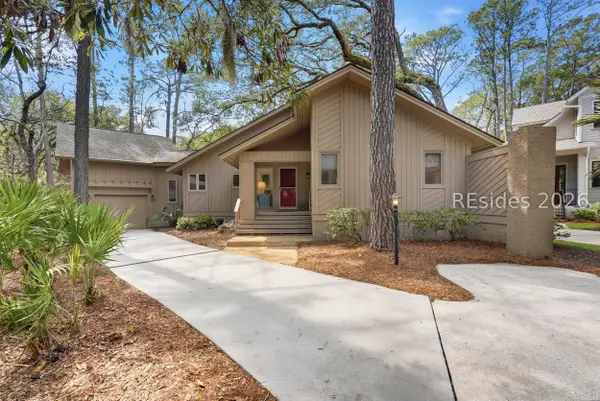 11 Hollyberry Lane, Hilton Head Island, SC 29928