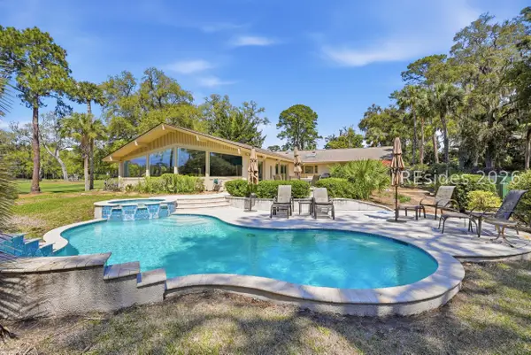 34 N Live Oak Road, Hilton Head Island, SC 29928