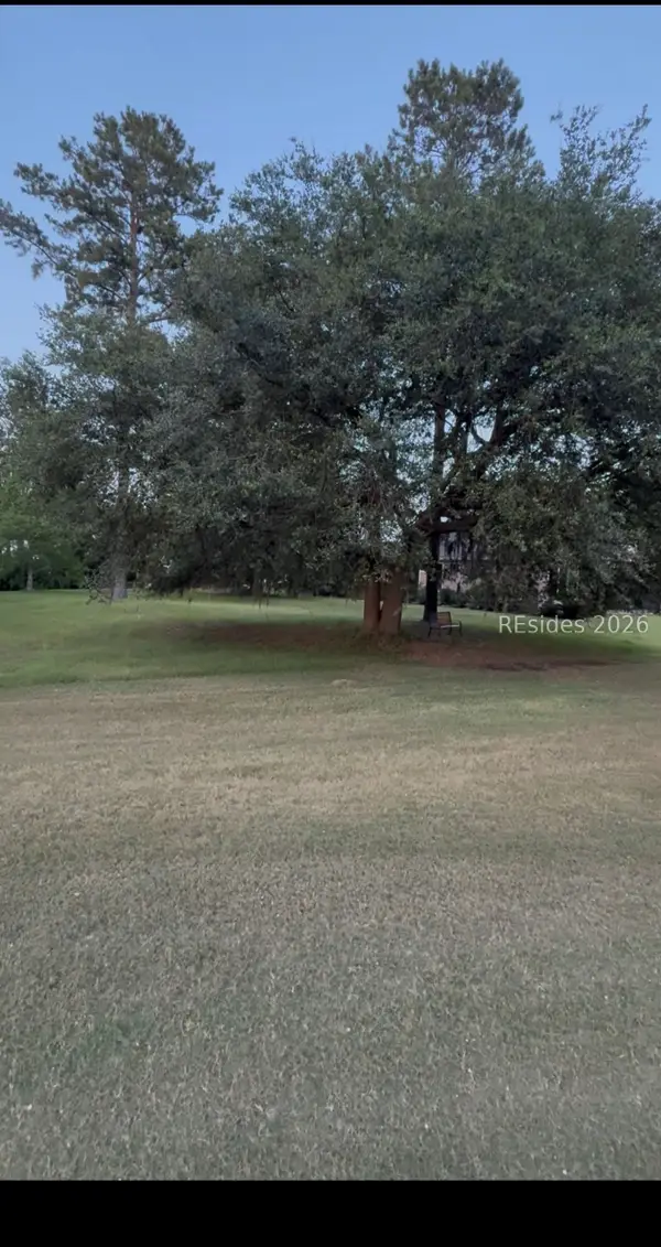 12 Marchmont Avenue, Bluffton, SC 29910