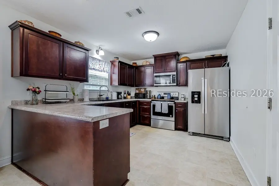 677 Piedmont Avenue, Hinesville, GA 31313 - #3