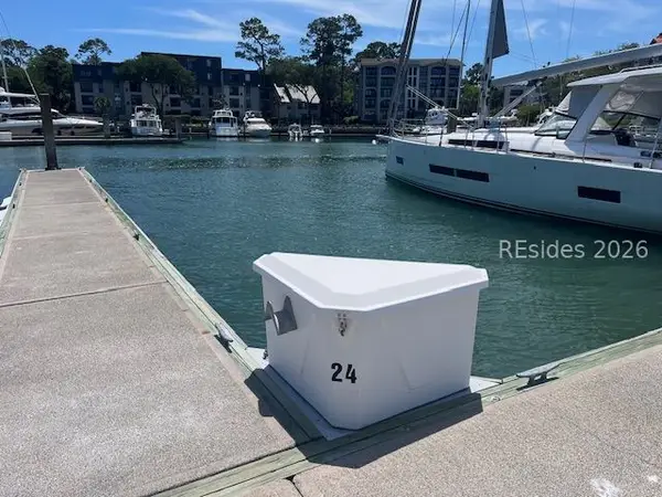 24 Harbourtown Yacht Club, Hilton Head Island, SC 29926