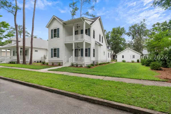 37 Park Square S, Beaufort, SC 29907