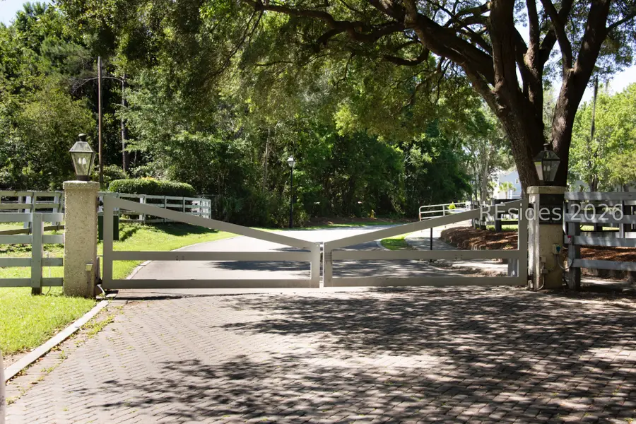 19 Paddocks Boulevard, Hilton Head Island, SC 29926 - #2